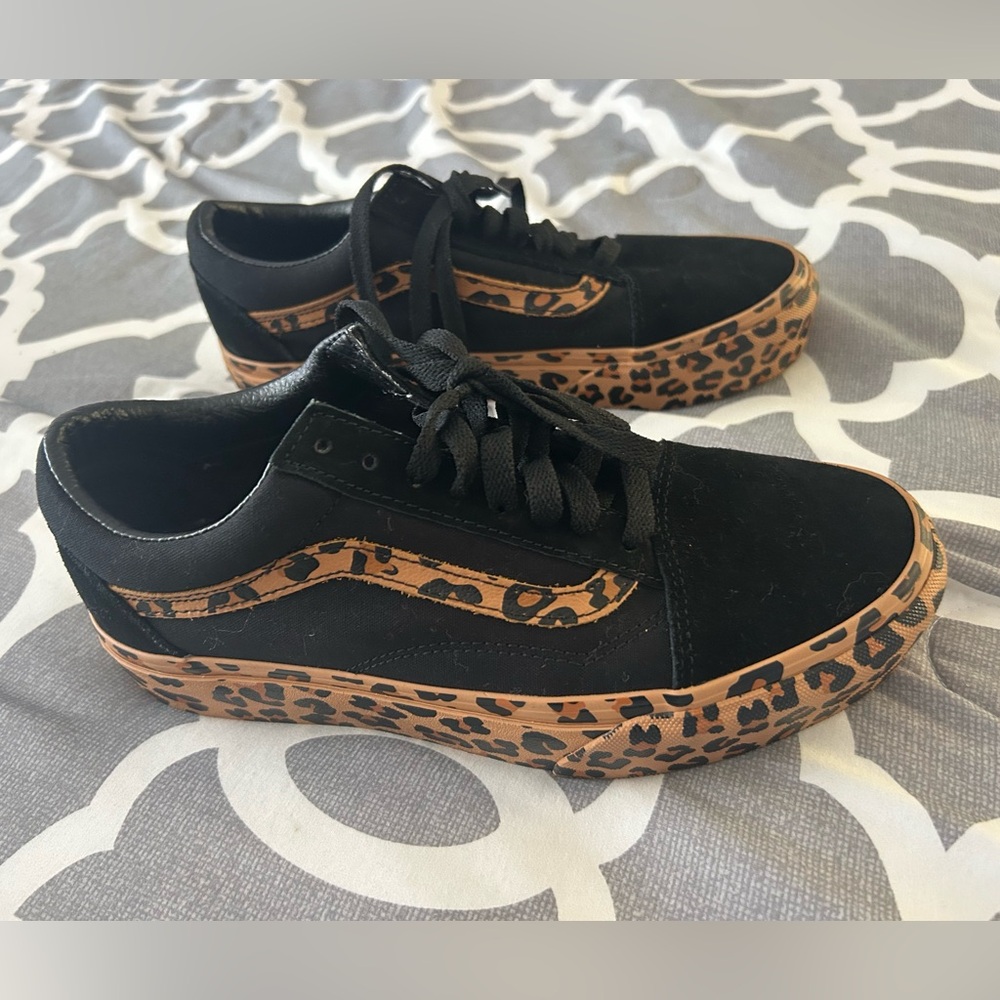Cheetah Platform Vans